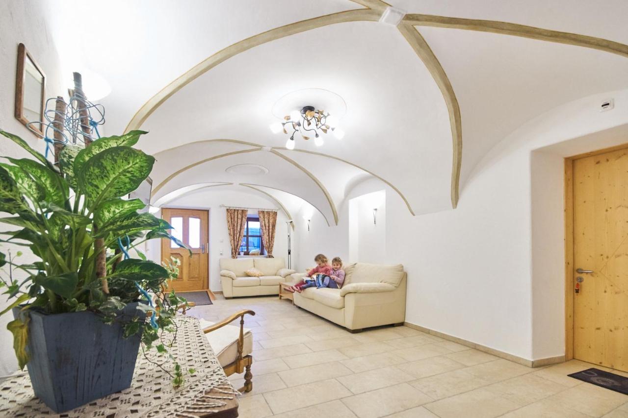 Stadel Hof Altoetting Bagian luar foto