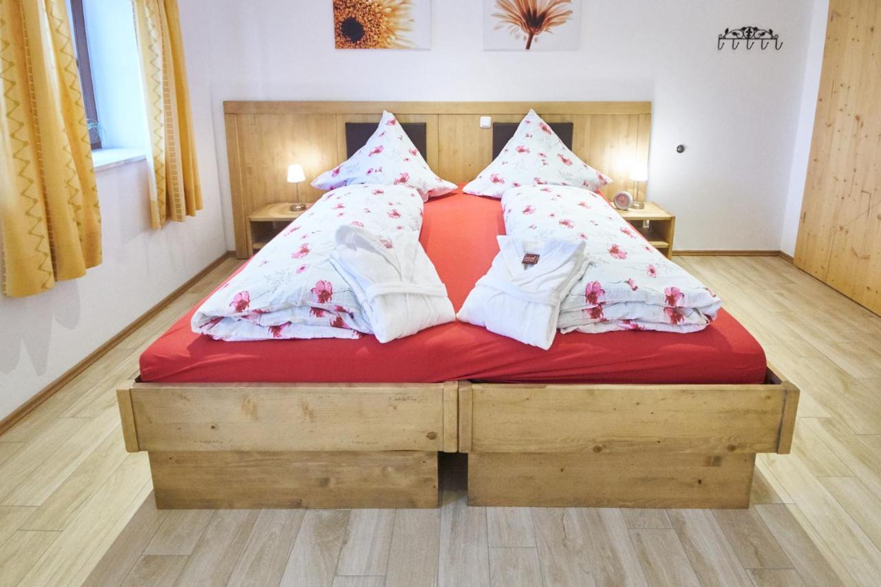 Stadel Hof Altoetting Bagian luar foto